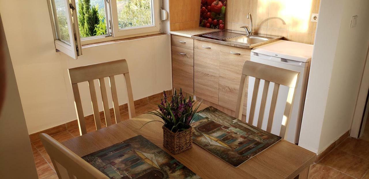 Apartmani Mia Rada Budva Kültér fotó